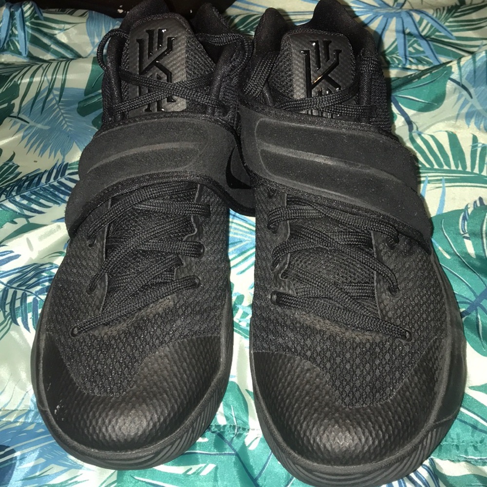 Kyrie 2’s